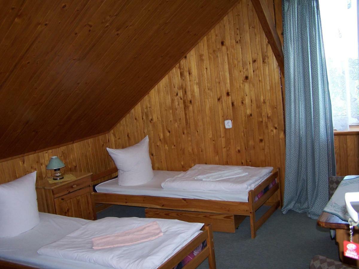 Agrohotelik-Gospodarstwo Agroturystyczne Мронгово Экстерьер фото