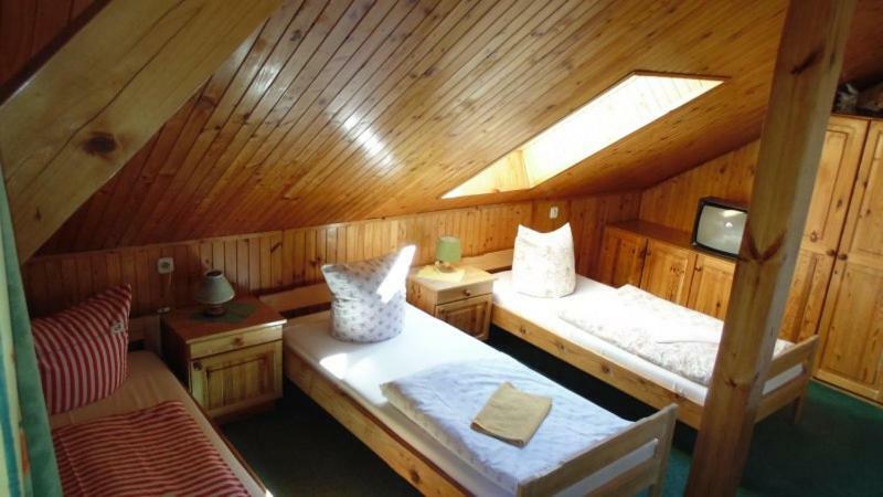 Agrohotelik-Gospodarstwo Agroturystyczne Мронгово Экстерьер фото